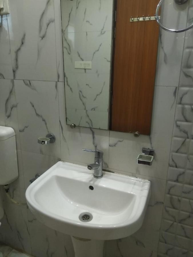 Negi'S Grand By Wb Hotels Kanpur Exterior foto
