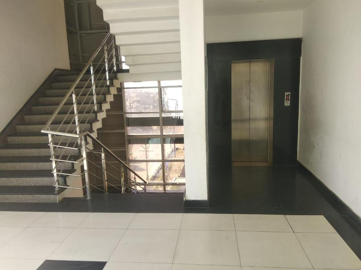 Negi'S Grand By Wb Hotels Kanpur Exterior foto